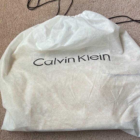 NWOT Calvin Klein Saffiano Tote Leather Beige‎ Handbag - Picture 6 of 14